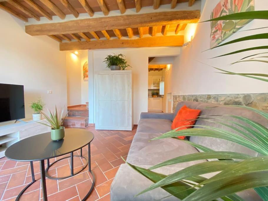 Relax&business Wi-fi, Tv Hd, Parcheggio Gratuito Holiday home Capannori